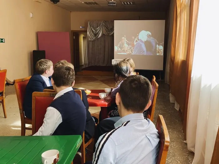 tv2Cg8aRTGk